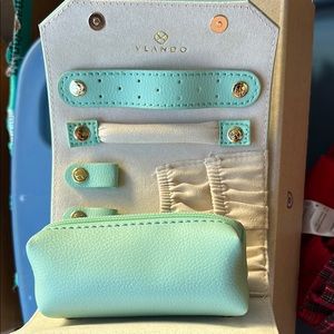 Vlando Aqua Jewelry Organizer